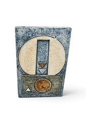 Troika slab vase by Avril