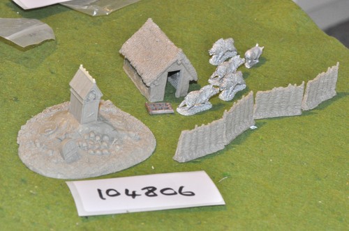 28mm medieval scenic pig - scenic,