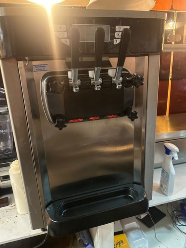 Commercial ice cream machine - ice,