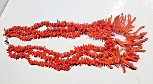 Red coral necklace graduated - coral,