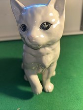 Melba Ware White Cat  7 1/2 Inches Tall 1930’s