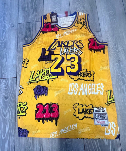 Mitchell ness hardwood - mitchell,