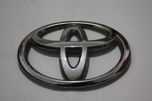 Genuine toyota yaris mk4 rear - yaris,
