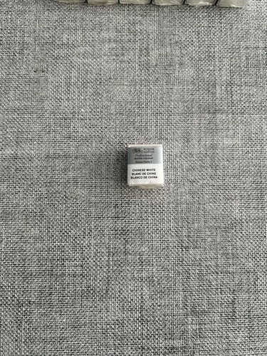 Winsor and newton new sealed - newton,