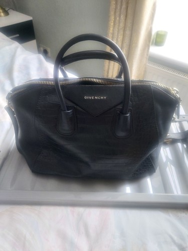 Givenchy black leather handbag - leather,