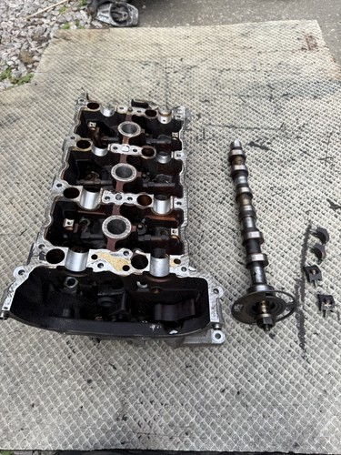Mercedes class cylinder head - mercedes,