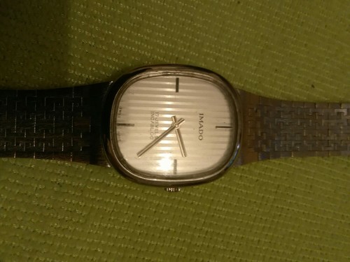 Gents silver toned wristwatch - silver,