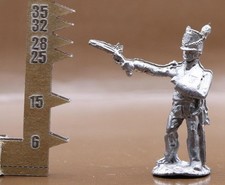 Hinchliffe Models (N42) British Square at Waterloo Officer with Pistol (JMB366)