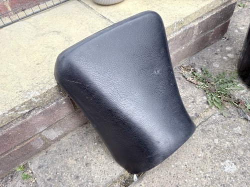 Yamaha fzr600r 4jh - fzr600r, seat