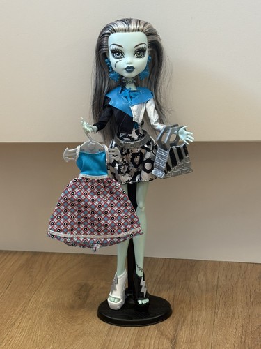 Monster high frankie stein - monster,