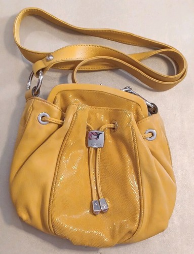 Bmakowsky yellow patent bucket - bmakowsky,