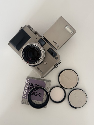 Contax camera with - g1, planar