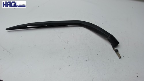 Rear windshield wiper arm land - rear,