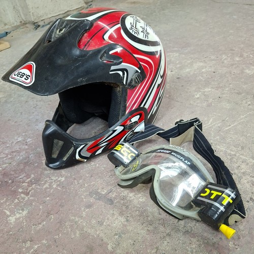 Open face junior - junior, crash