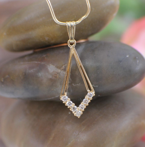 Solid 14k yellow - 14k, baguette