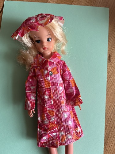 Vintage 1970s sindy - 💚, doll