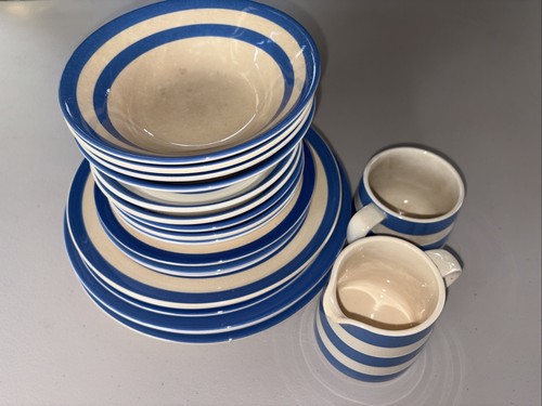 Green cornishware pieces - tg,