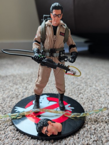 Mezco one ghostbusters egon - mezco,