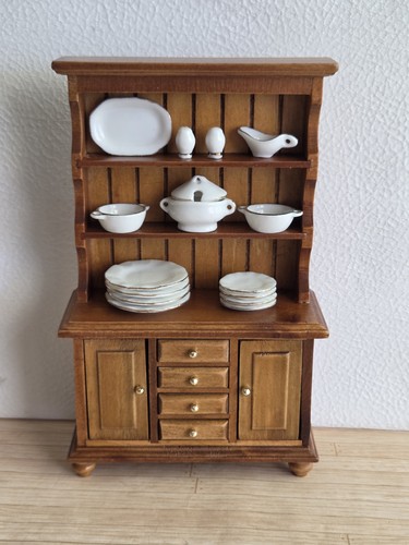 Dolls house scale oak - house,