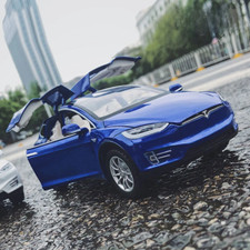 1:32 Tesla Model X 90D SUV
