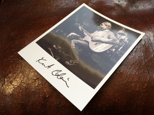 Polaroid kurt cobain signed - kurt,