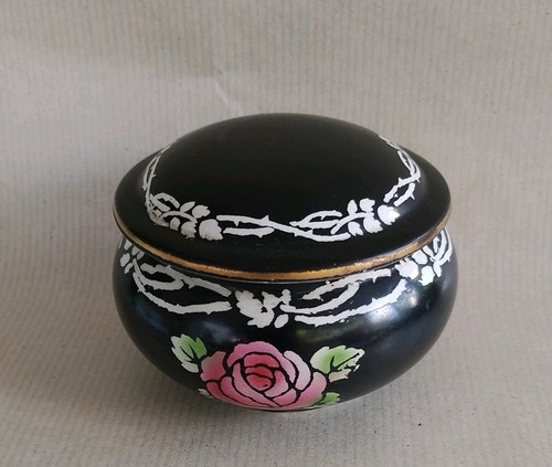 Shelley lidded trinket pot - lidded,