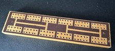 Wooden Cribbage board with 4 x