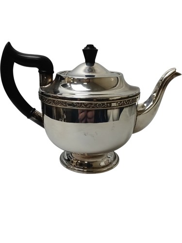 Vintage walker hall silver - &,