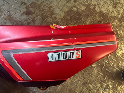 Honda h100s side panel - honda,