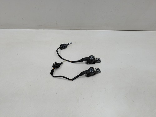 Volvo v40 2013 bonnet - d2,