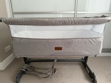 Nested Cozi Sleeper Bedside Crib Baby Cot Grey With Mattress And Sheets