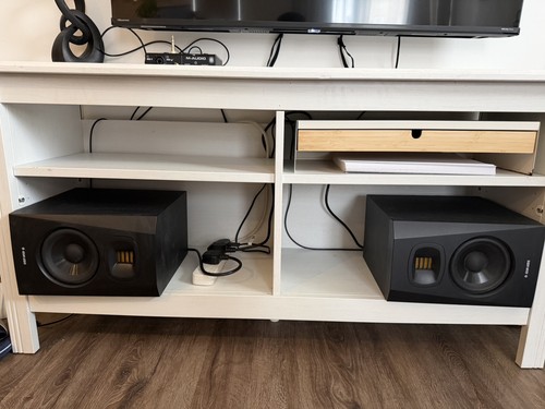 Adam audio t5v - adam, active