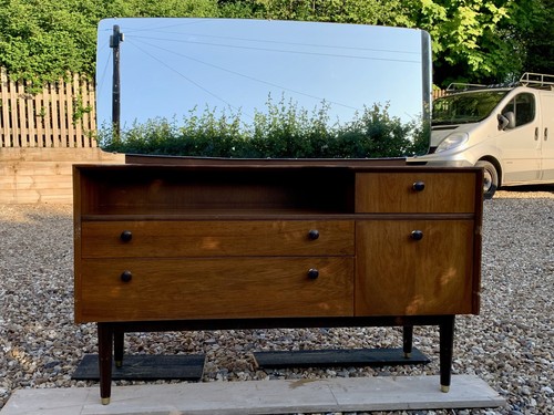 Vintage plan dressing - g, table