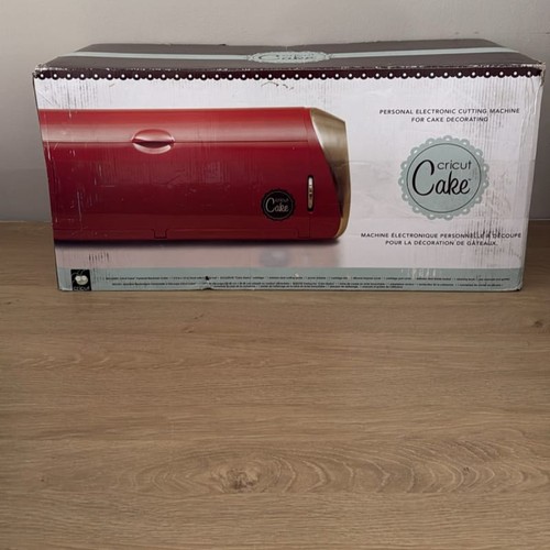 Cricut cake decorating machine - decorating,