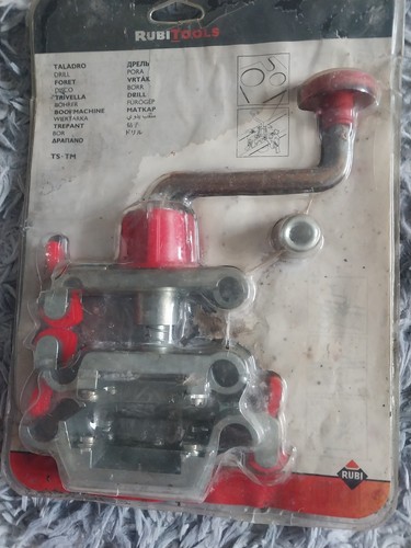 Rubi tile hand - hand, boor