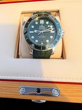 OMEGA Seamaster Green 42mm 300m Diver Watch 210.32.42.20.10.001