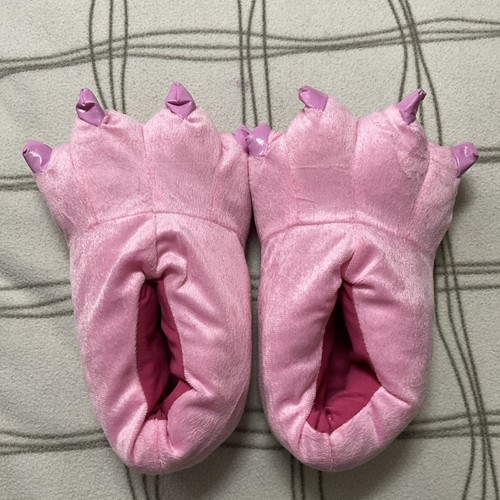 Monsters dinosaur claws - monsters,