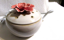 Scentsy "In Bloom" Warmer-Pink