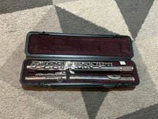 Yamaha 211 Flute with Hard