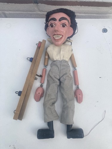 Pelham puppet pop singer - pelham,
