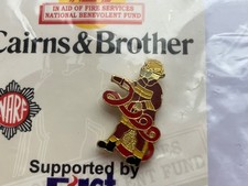 Vintage Original Cairns &