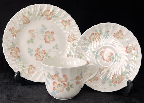 Wedgwood cottage rose - “cottage, rose”