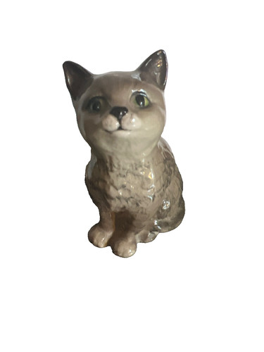 Rare beautiful beswick grey - rare,
