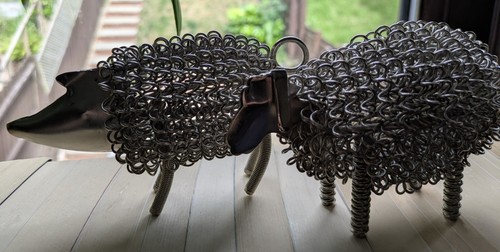 Wiggle nickel sheep and - wiggle, nickel-