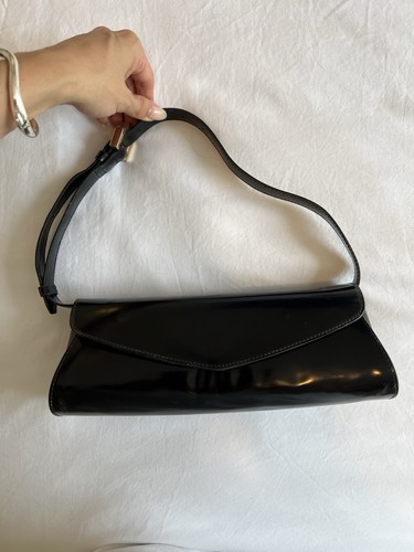 Massimo dutti patent - dutti,