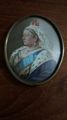 Oval miniature victorian - oval,