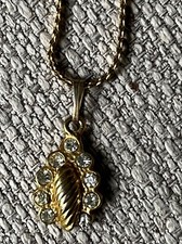 Vintage ~ Y2K Gold- Tone Mesh Chain Necklace with Rhinestone Pendant 18 "Chain