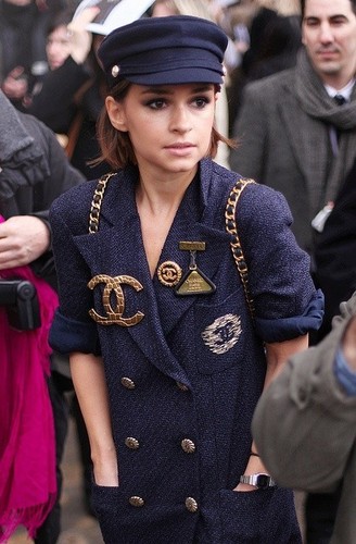Chanel new rare 12p - new,