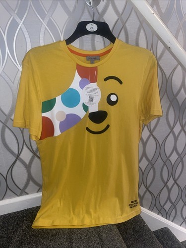 Unisex pudsey tshirt size - pudsey,