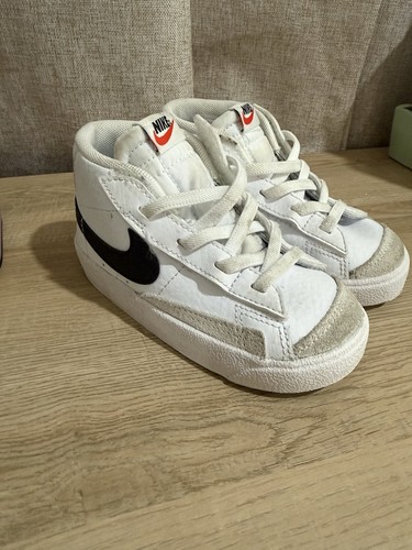 Nike unisex toddler size - nike,